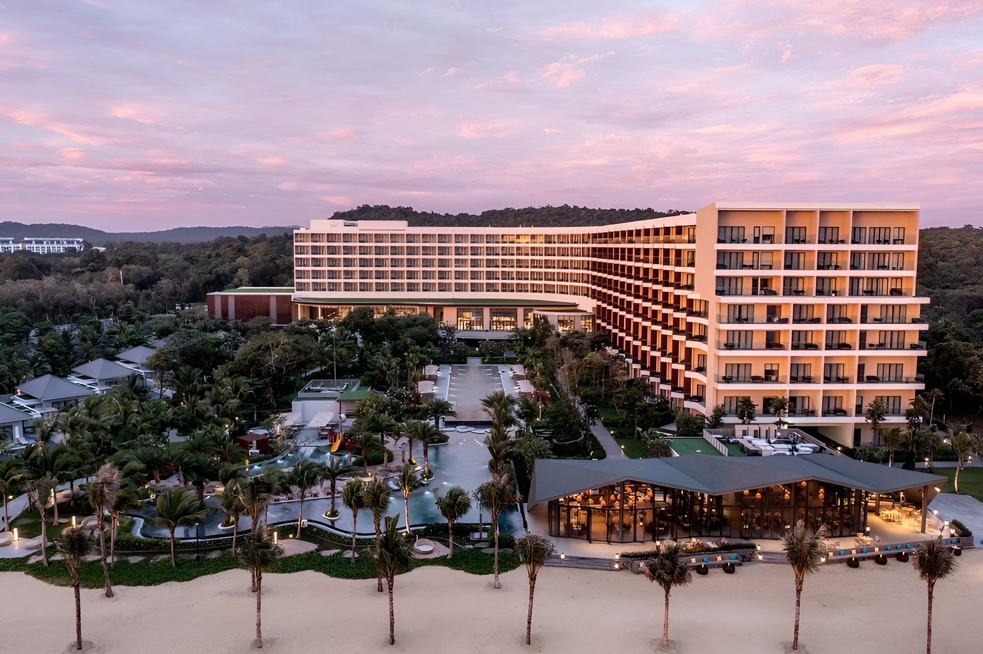 CROWNE PLAZA PHÚ QUỐC STARBAY