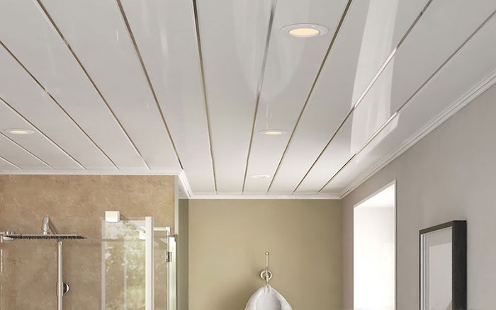 Trần nhôm C-Shaped được sử dụng cho nhà vệ sinh, đem đến không gian sáng và thoáng mát
