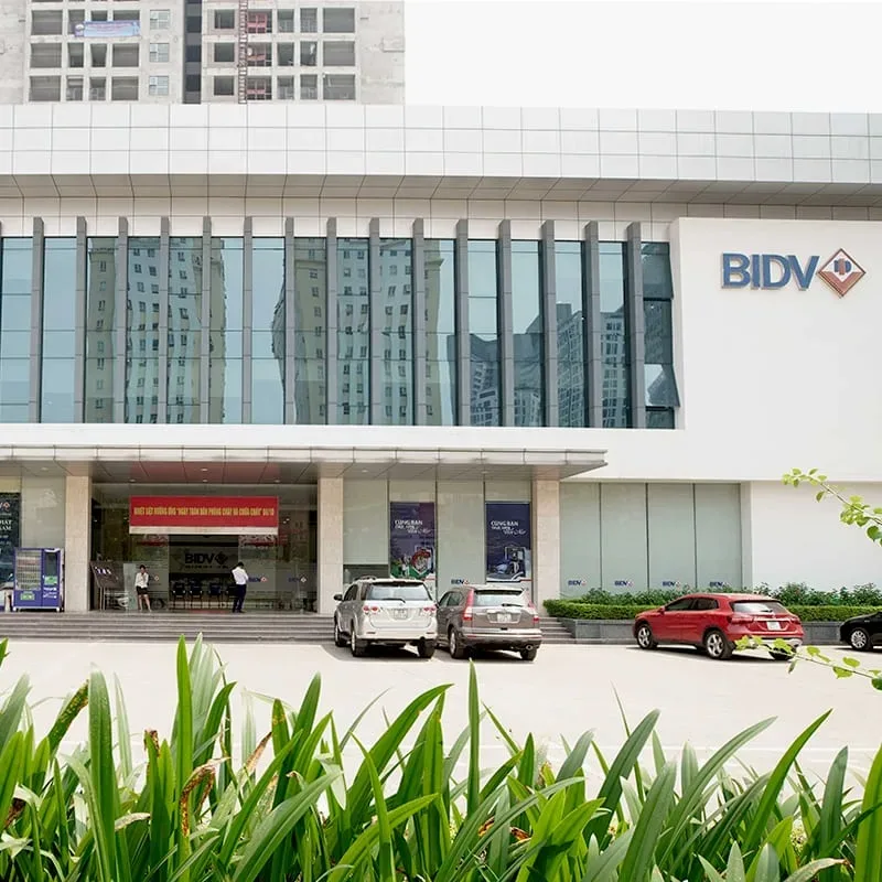 Không gian hiện đại với điểm nhấn là tấm ốp tường alu