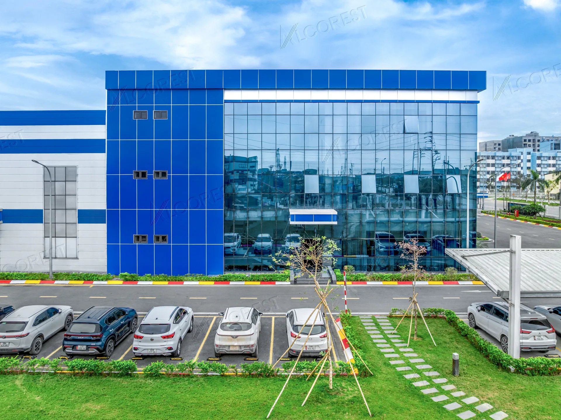 NHÀ MÁY LUXSHARE ICT