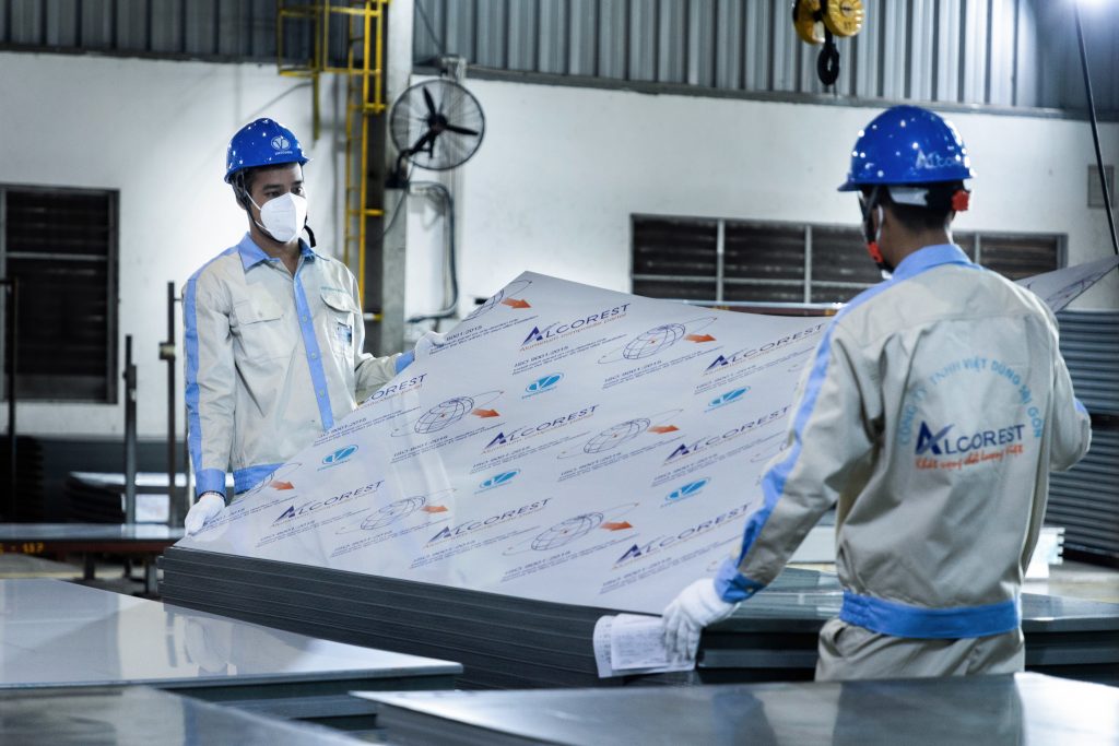 Vị thế Thị trường & Tốc độ Tăng trưởng