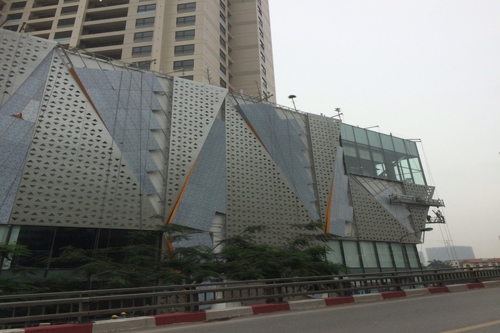 Tấm nhôm aluminum khi thi công hạng mục ngoài trời