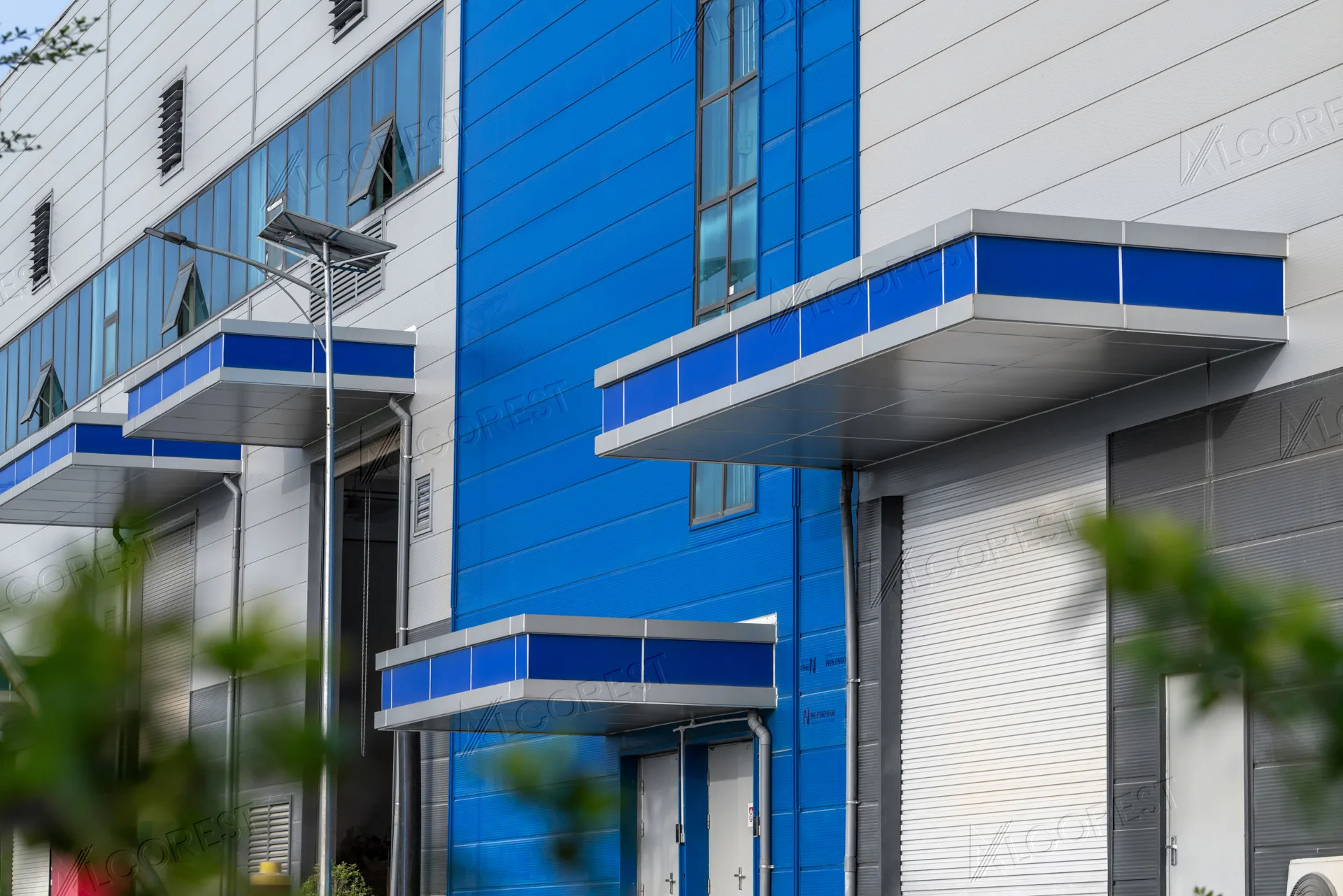 NHÀ MÁY LUXSHARE ICT