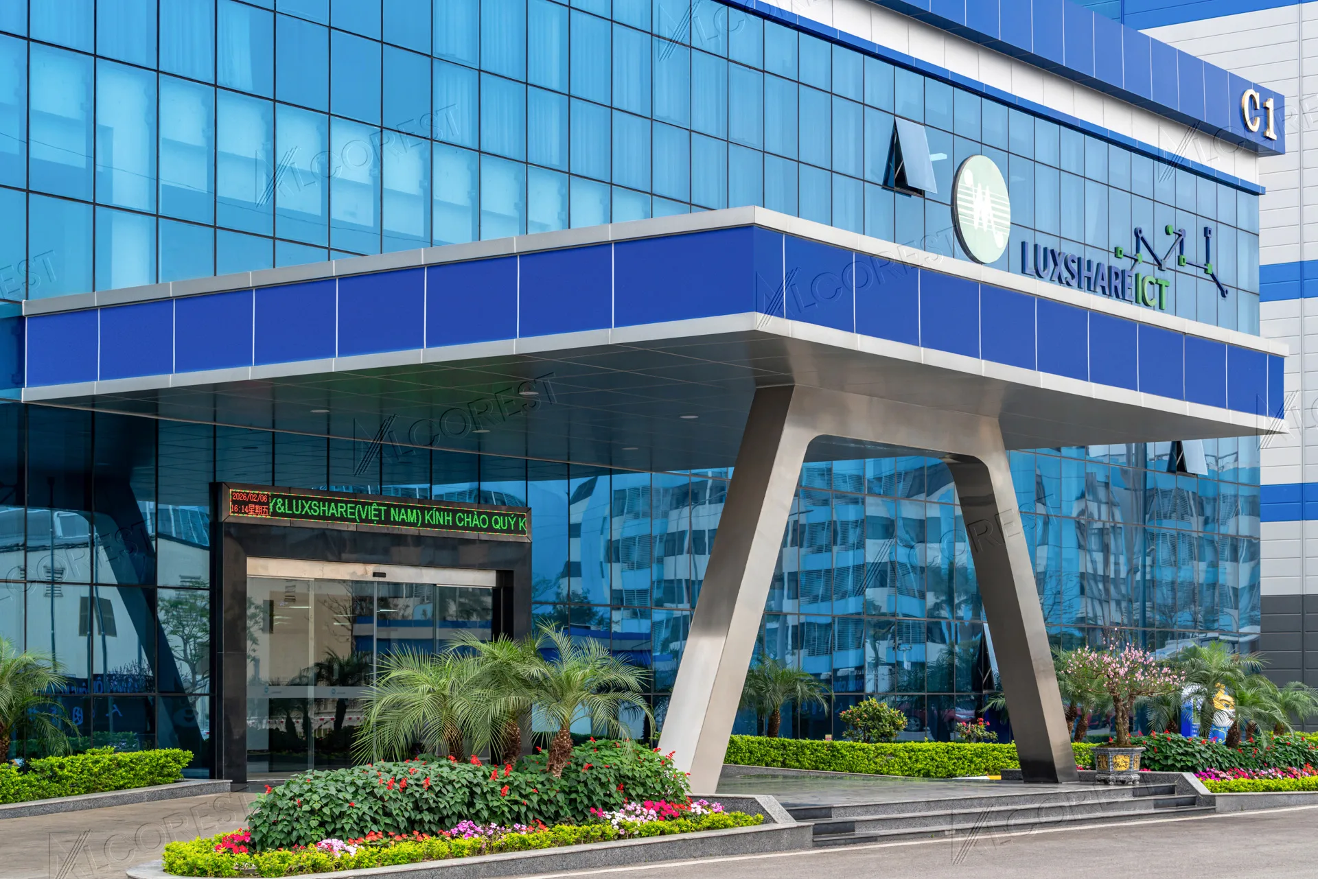 NHÀ MÁY LUXSHARE ICT