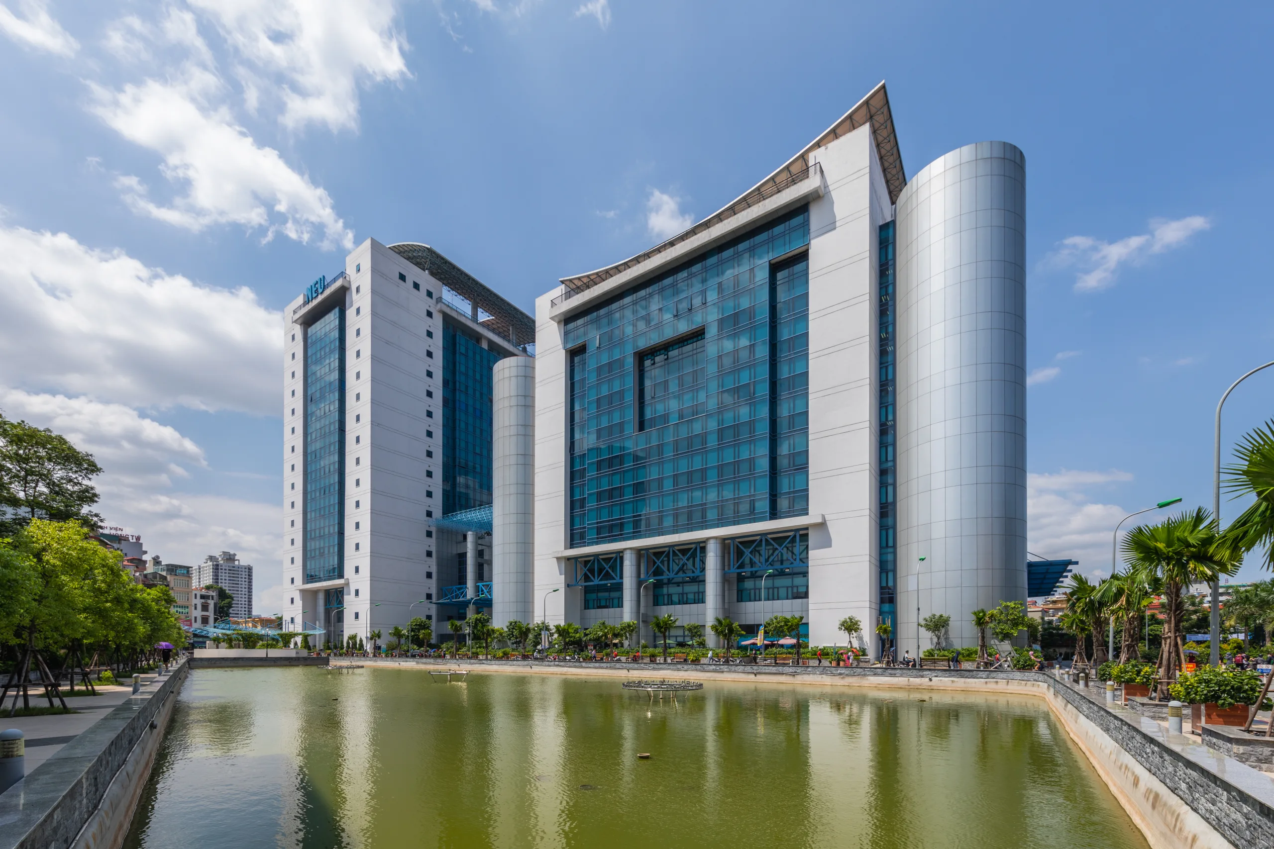 ĐẠI HỌC KINH TẾ QUỐC DÂN