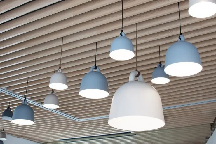 Trần nhôm U-Shaped đa dạng về kích thước, độ dày và màu sắc để đáp ứng được nhu cầu của người dùng