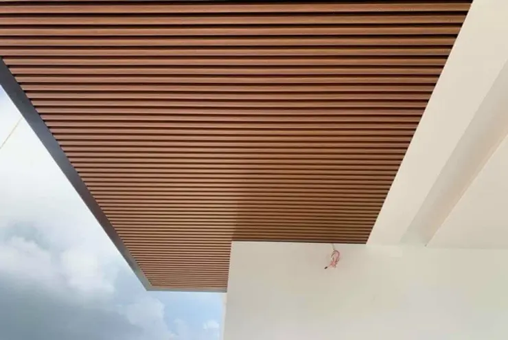 Trần nhôm U-Shaped được thi công tại những công trình có diện tích lớn như khu trung tâm thương mại