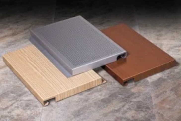 Các mẫu màu trần nhôm giả gỗ Hook-on
