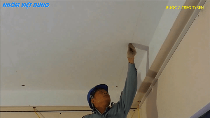 Treo thanh Tyren cần chú ý khoảng cách tối đa giữa các điểm treo là 1200mm và tối thiểu là 300mm