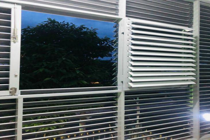Lam chắn nắng 85R thích hợp với các vị trí nhiều nắng