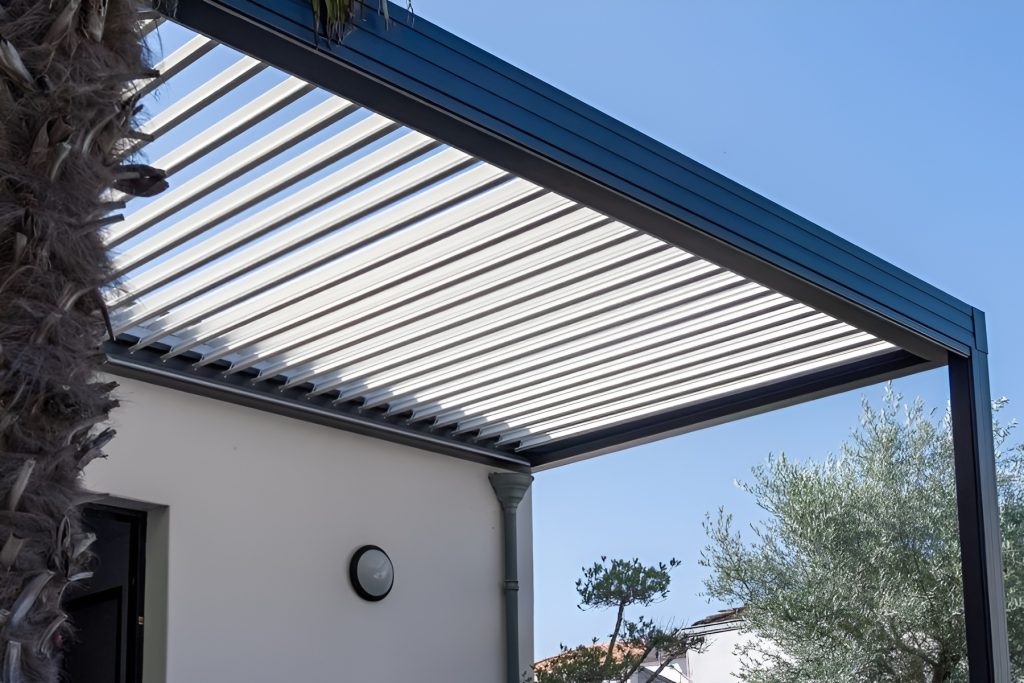 85R Sun Louvers