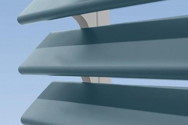 Việc chọn được 1 kích thước phù hợp sẽ giúp lam chắn nắng hài hoà với công trình hơn