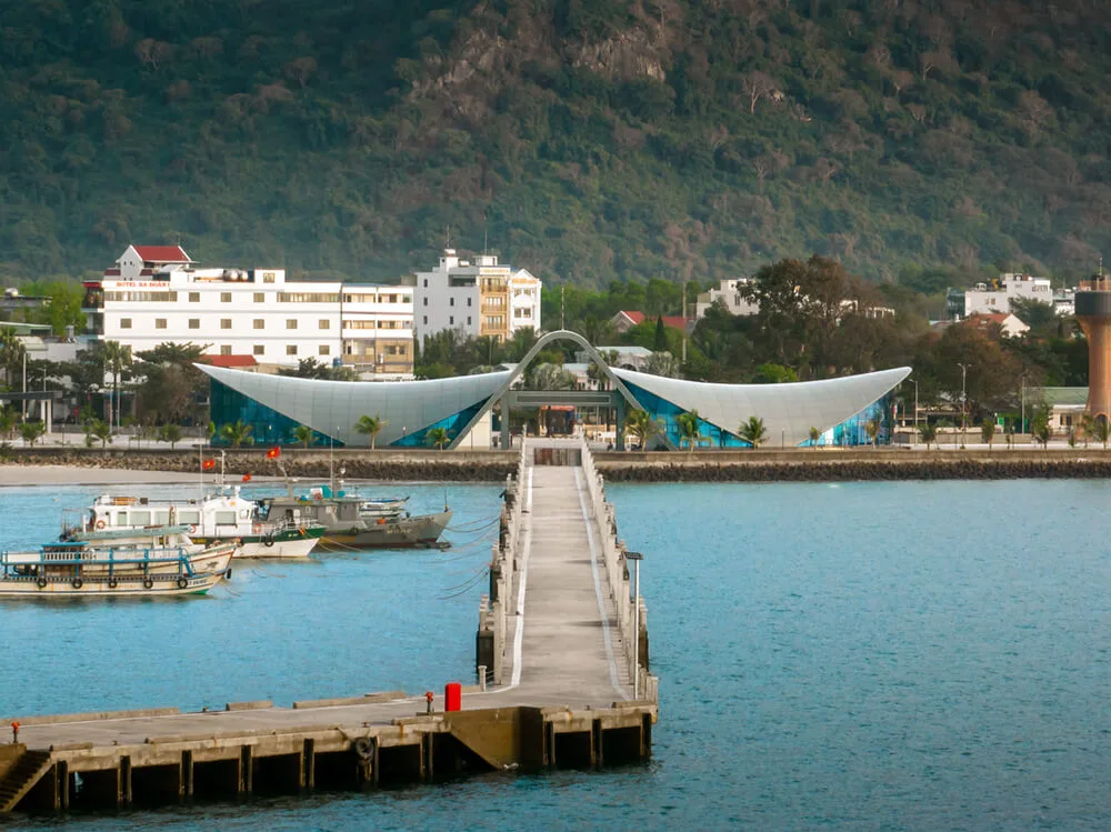 NHÀ GA BẾN TÀU CÔN ĐẢO