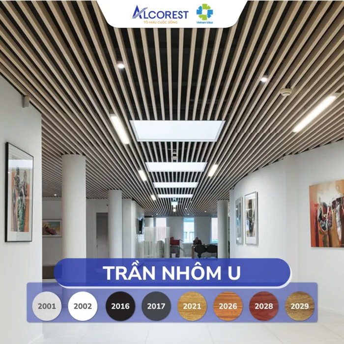 Trần nhôm U-Shaped dạng thanh hở tuyến tính giúp lưu thông không khí và tạo hiệu ứng chiều dài không gian