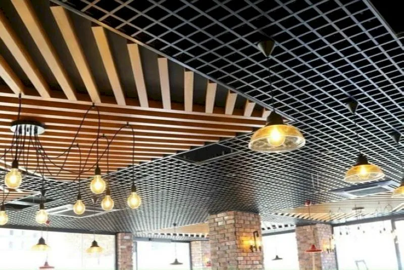 Trần nhôm Caro vuông kết hợp trần U