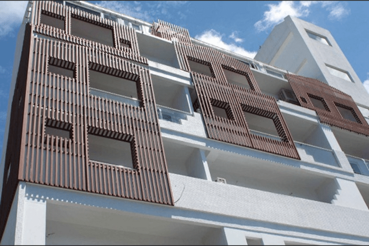 Lam chắn nắng gỗ nhựa sử dụng cho các công trình dân dụng