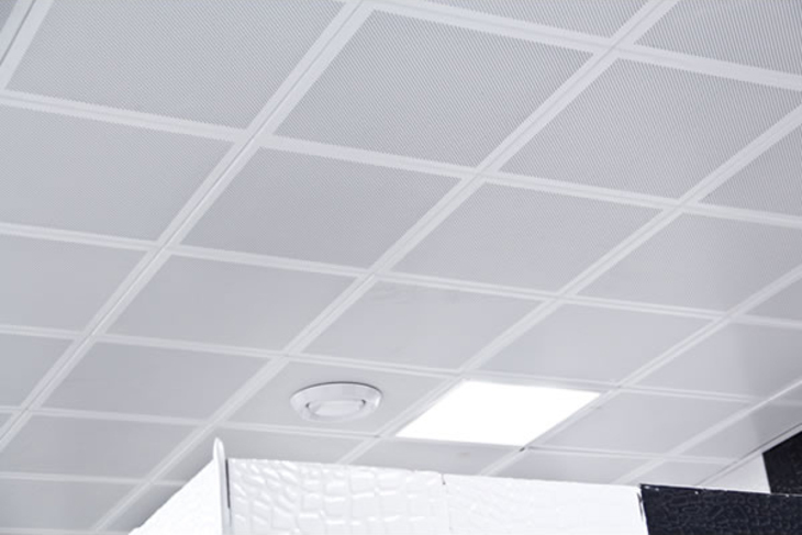 Ứng dụng của trần nhôm Clip-in kích thước 600x1200mm trong thực tế