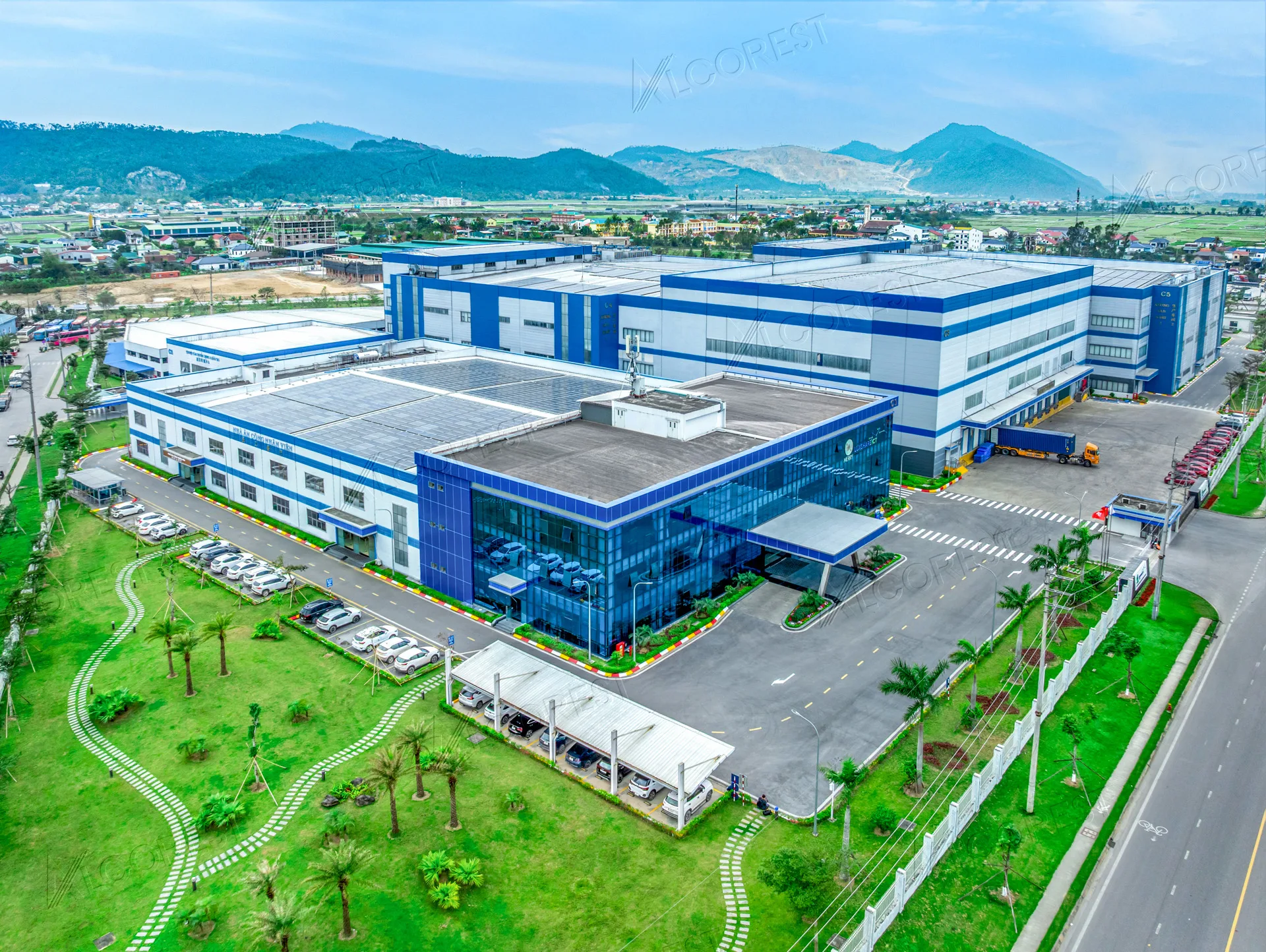 NHÀ MÁY LUXSHARE ICT