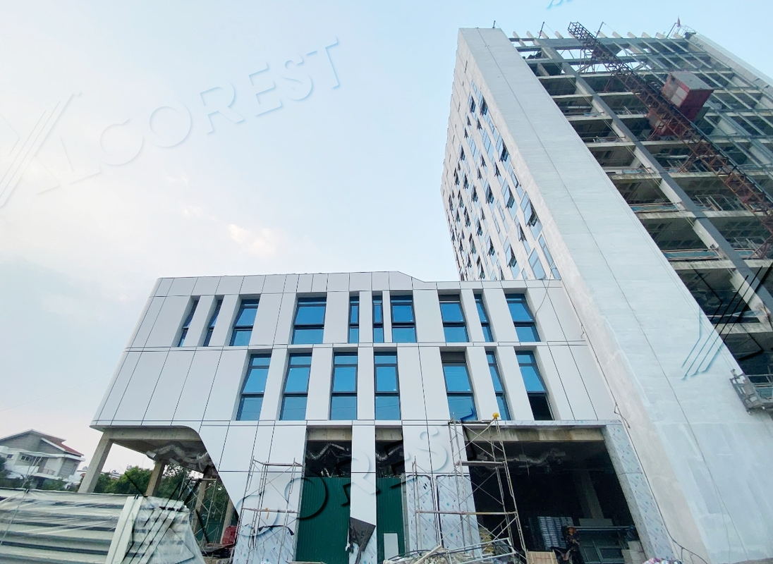 Bên cạnh khả năng chống cháy, vật liệu còn giúp giảm sinh khói độc trong trường hợp hoả hoạn