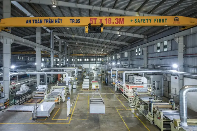 Nhôm Việt Dũng sở hữu các nhà máy công suất lớn với dây chuyền hiện đại