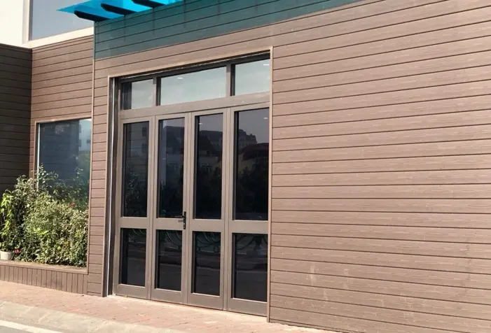Tấm ốp PVC phù hợp với các công trình cần thi công nhanh và tiết kiệm ngân sách